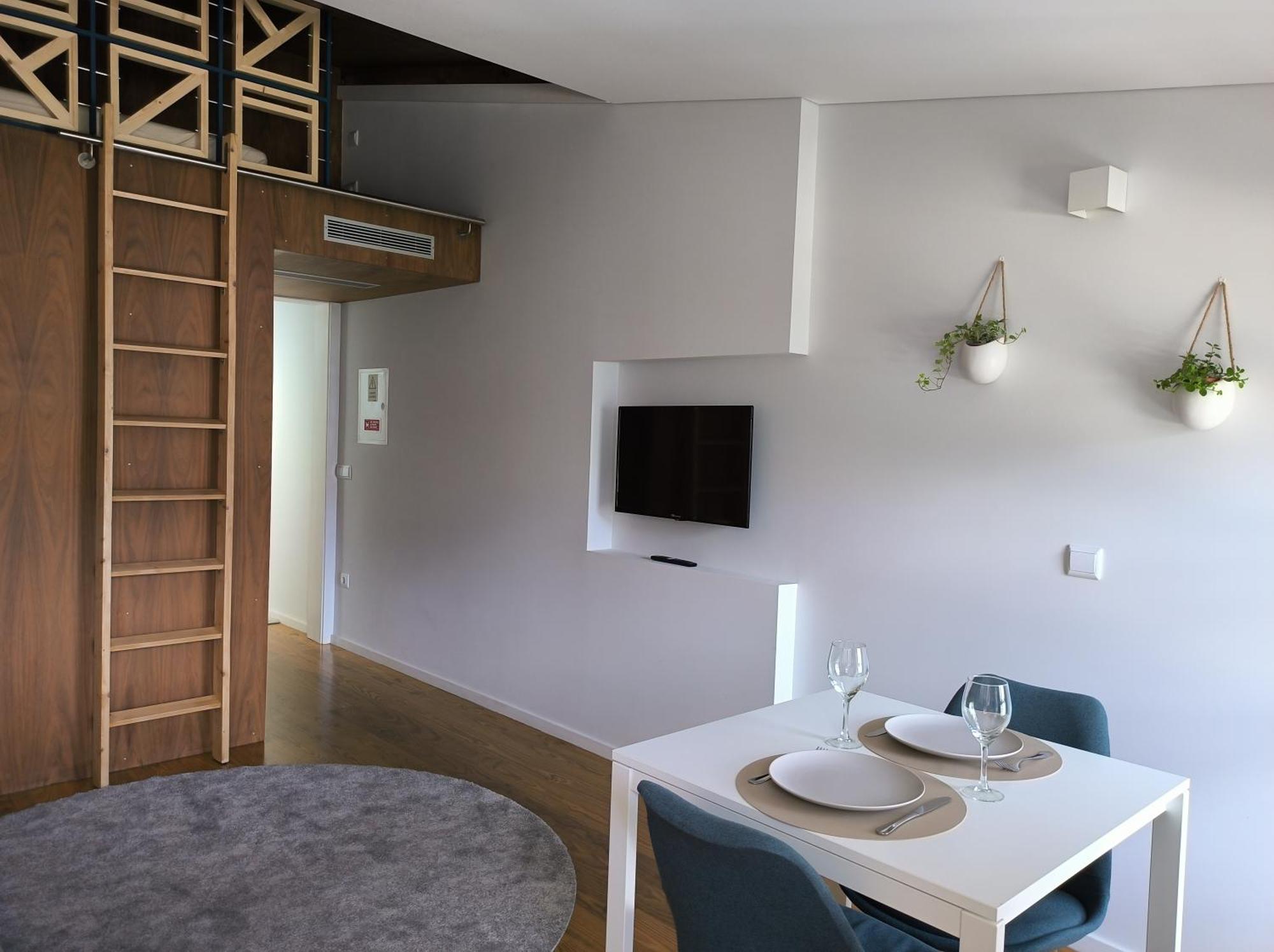 גימראייש Domi Suites & Studios מראה חיצוני תמונה